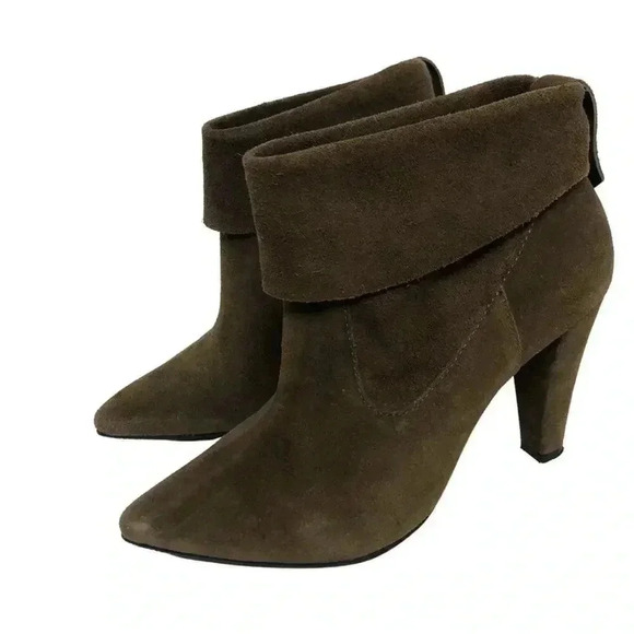 Schutz Brown Suede Heeled Foldover Heeled Booties Ankle Boots Women's Size 9 - Picture 1 of 10